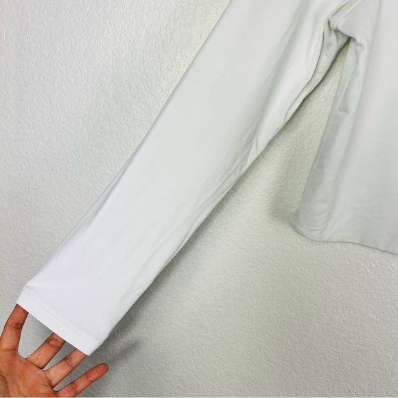 Aritzia Babaton contour long sleeve white crop top size XL - Picture 2 of 6